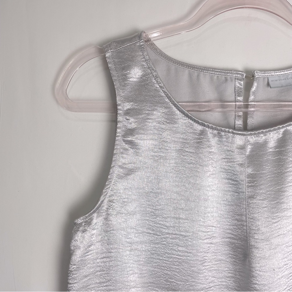 100% polyester. - Picture 4 of 6